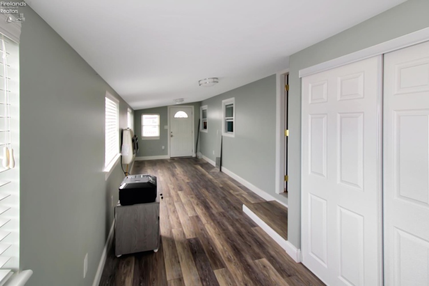 3500 Willow Beach Road, Port Clinton, 43452, 2 Bedrooms Bedrooms, ,2 BathroomsBathrooms,Residential,For Sale,Willow Beach,20260721