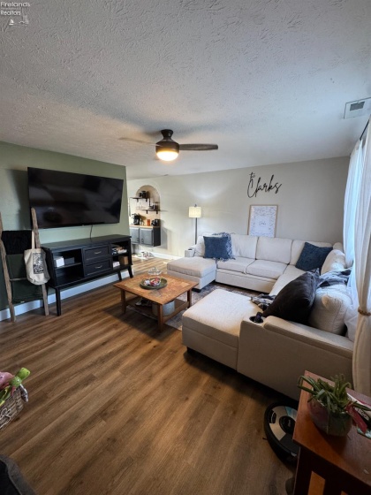 2151 Aspen Run Road, Sandusky, 44870, 3 Bedrooms Bedrooms, ,1 BathroomBathrooms,Residential,For Sale,Aspen Run,20260797