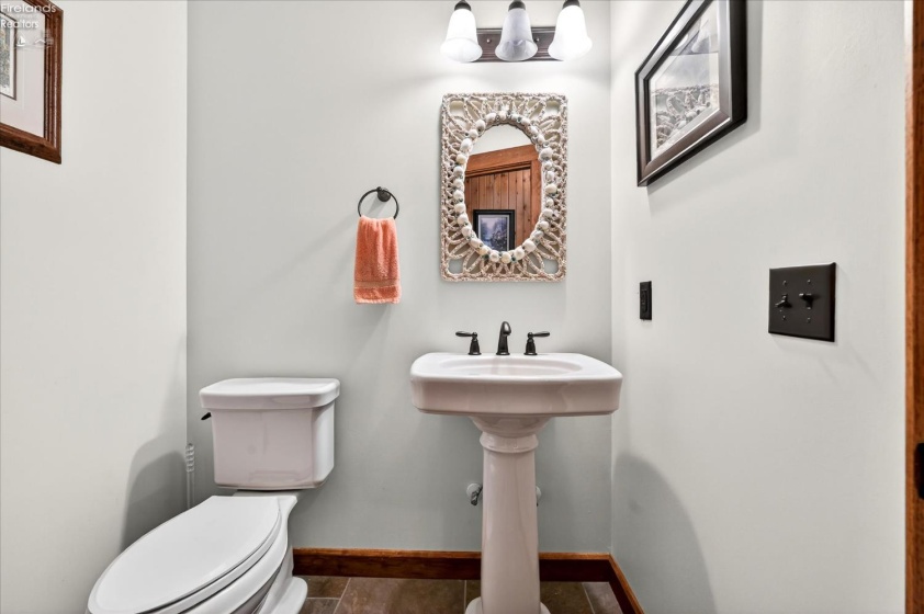 5854 Woodland Drive, Port Clinton, 43452, 3 Bedrooms Bedrooms, ,2 BathroomsBathrooms,Residential,For Sale,Woodland,20260863