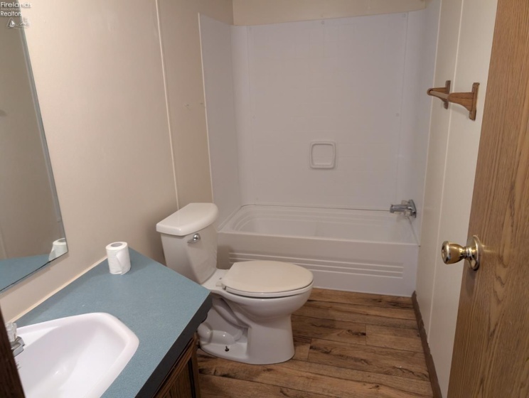 220 Maple Lane, Green Springs, 44836, 3 Bedrooms Bedrooms, ,2 BathroomsBathrooms,Residential,For Sale,Maple Lane,20260812