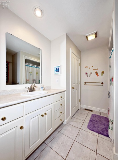 499 Williamsburg Drive, Tiffin, 44883, 4 Bedrooms Bedrooms, ,3 BathroomsBathrooms,Residential,For Sale,Williamsburg,20260920