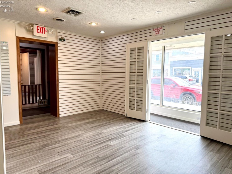 607 Main Street, Huron, 44839, ,Commercial For Lease,For Lease,Main,20260897