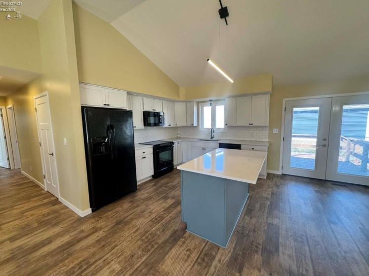 111 Tuscarawas Trail, Sandusky, 44870, 2 Bedrooms Bedrooms, ,1 BathroomBathrooms,Residential,For Sale,Tuscarawas,20260921