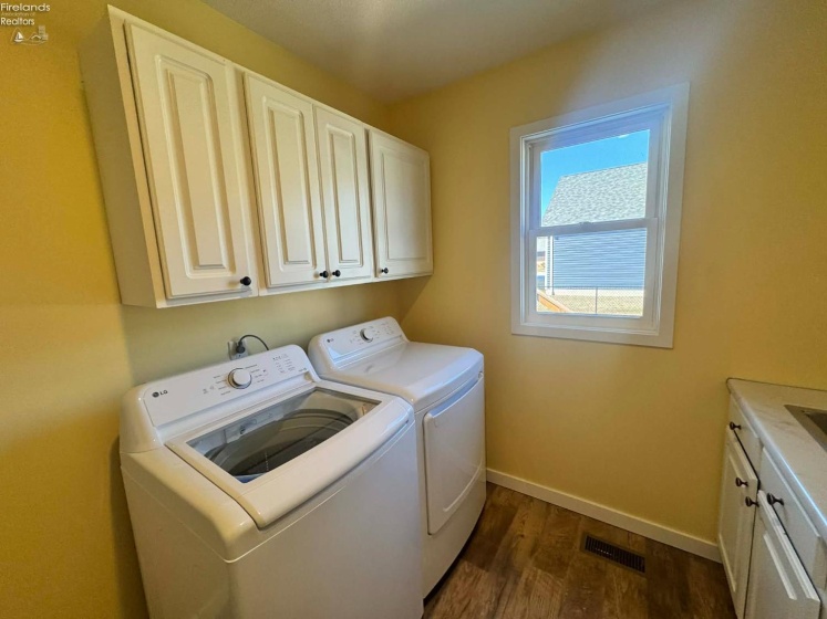 111 Tuscarawas Trail, Sandusky, 44870, 2 Bedrooms Bedrooms, ,1 BathroomBathrooms,Residential,For Sale,Tuscarawas,20260921