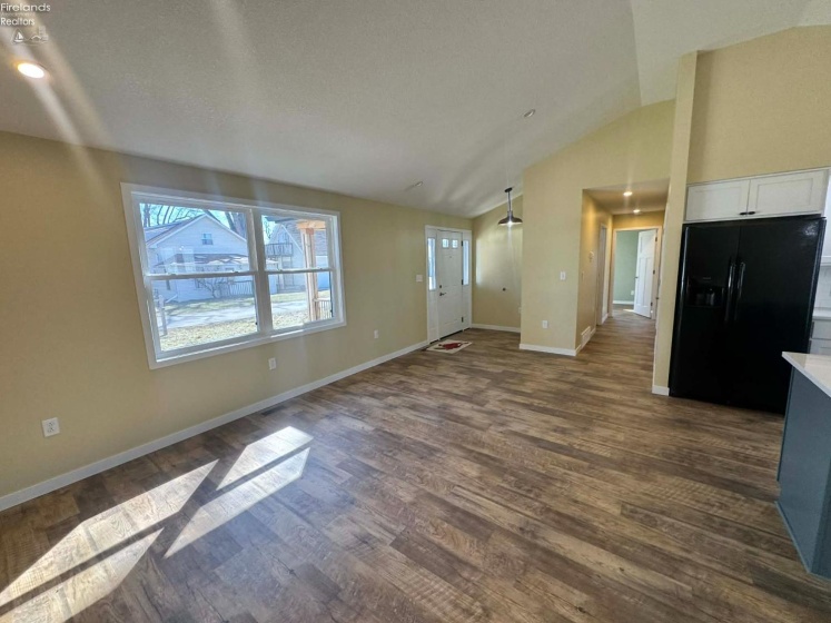 111 Tuscarawas Trail, Sandusky, 44870, 2 Bedrooms Bedrooms, ,1 BathroomBathrooms,Residential,For Sale,Tuscarawas,20260921