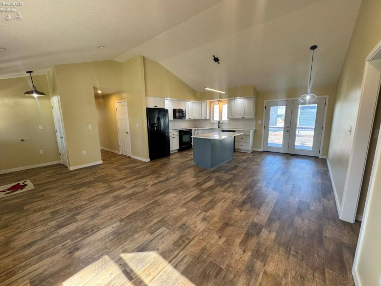 111 Tuscarawas Trail, Sandusky, 44870, 2 Bedrooms Bedrooms, ,1 BathroomBathrooms,Residential,For Sale,Tuscarawas,20260921