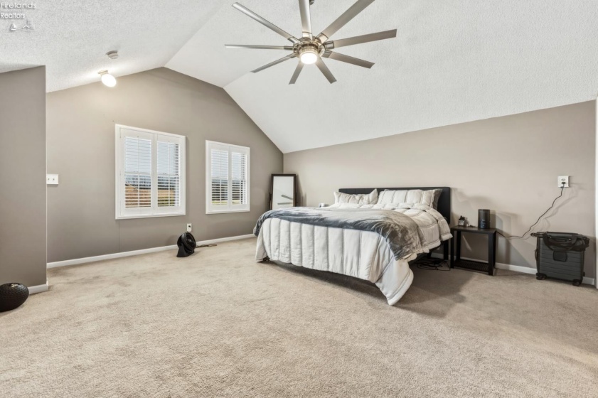 70 Harbors End Drive, Port Clinton, 43452, 2 Bedrooms Bedrooms, ,2 BathroomsBathrooms,Residential,For Sale,Harbors End,20260909