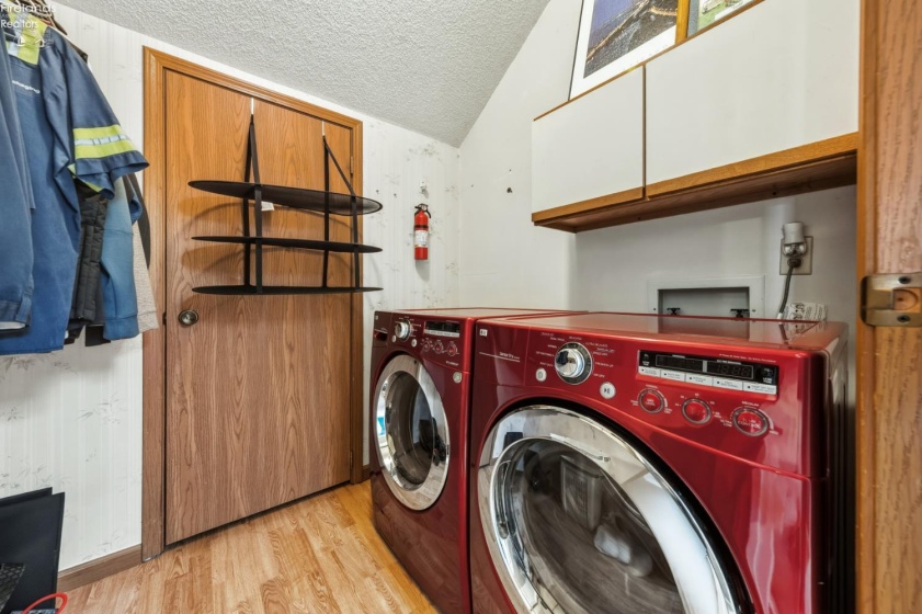 70 Harbors End Drive, Port Clinton, 43452, 2 Bedrooms Bedrooms, ,2 BathroomsBathrooms,Residential,For Sale,Harbors End,20260909