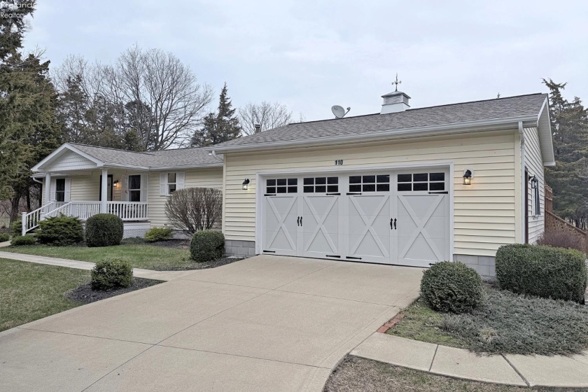 110 Pickerel, Kelleys Island, 43438, 3 Bedrooms Bedrooms, ,2 BathroomsBathrooms,Residential,For Sale,Pickerel,20260930