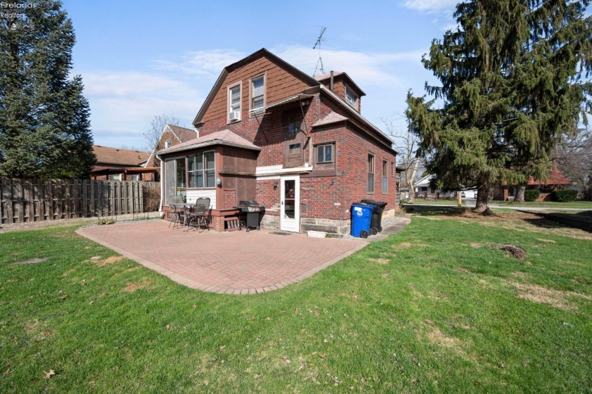 16821 Chatfield Avenue, Cleveland, 44111, 3 Bedrooms Bedrooms, ,2 BathroomsBathrooms,Residential,For Sale,Chatfield,20260744