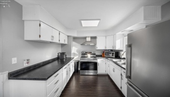 713 Clinton Street, Port Clinton, 43452, 3 Bedrooms Bedrooms, ,2 BathroomsBathrooms,Residential,For Sale,Clinton,20260761