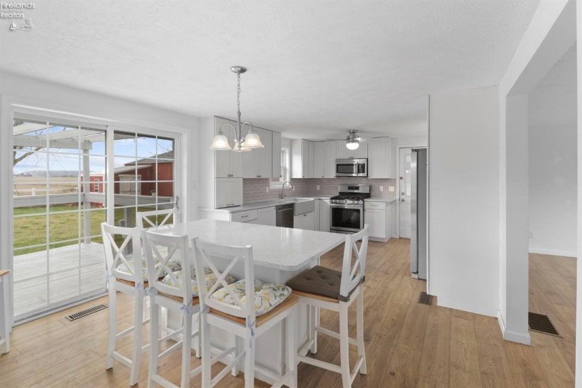 13822 Portage River South Road, Oak Harbor, 43449, 4 Bedrooms Bedrooms, ,2 BathroomsBathrooms,Residential,For Sale,Portage River South,20260770