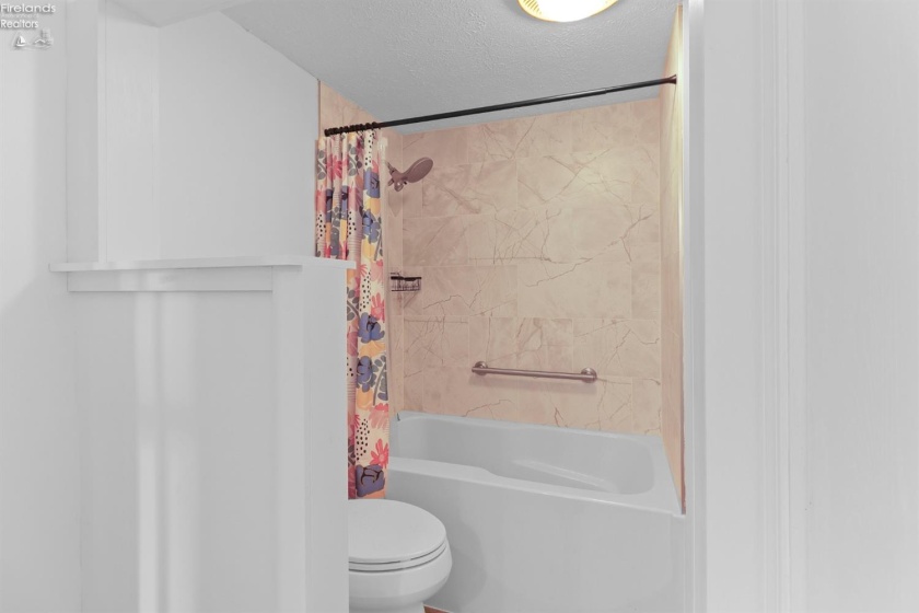 13822 Portage River South Road, Oak Harbor, 43449, 4 Bedrooms Bedrooms, ,2 BathroomsBathrooms,Residential,For Sale,Portage River South,20260770