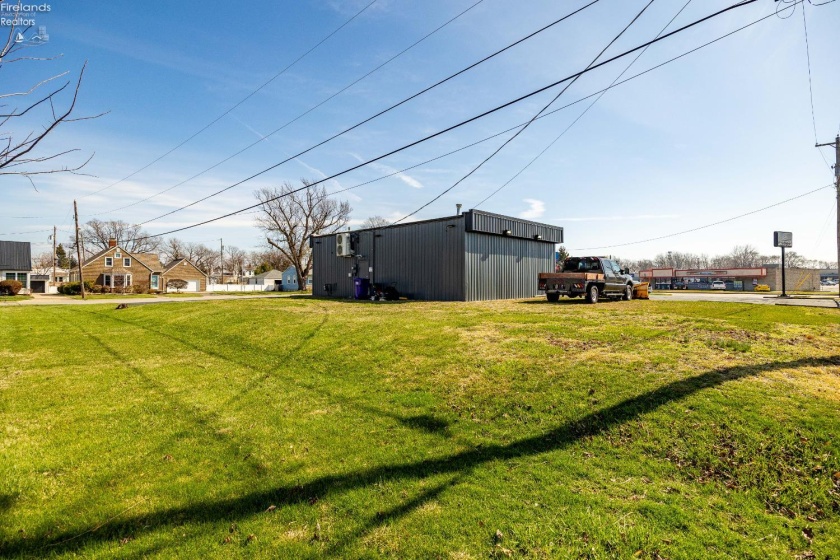 1033 Cleveland Road, Sandusky, 44870, ,Commercial,For Sale,Cleveland,20260926