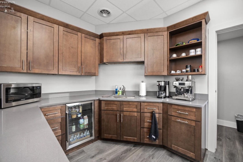 1033 Cleveland Road, Sandusky, 44870, ,Commercial,For Sale,Cleveland,20260926