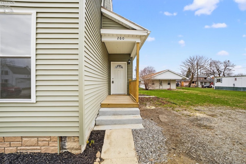 260 6th, Fostoria, 44830, 4 Bedrooms Bedrooms, ,2 BathroomsBathrooms,Residential,For Sale,6th,20260802