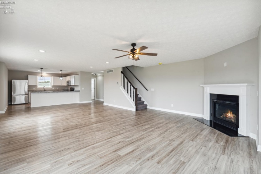 2782 Waterside Court, Marblehead, 43440, 3 Bedrooms Bedrooms, ,4 BathroomsBathrooms,Residential,For Sale,Waterside,20260936