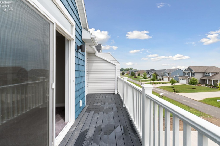 2782 Waterside Court, Marblehead, 43440, 3 Bedrooms Bedrooms, ,4 BathroomsBathrooms,Residential,For Sale,Waterside,20260936