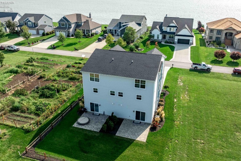 2782 Waterside Court, Marblehead, 43440, 3 Bedrooms Bedrooms, ,4 BathroomsBathrooms,Residential,For Sale,Waterside,20260936