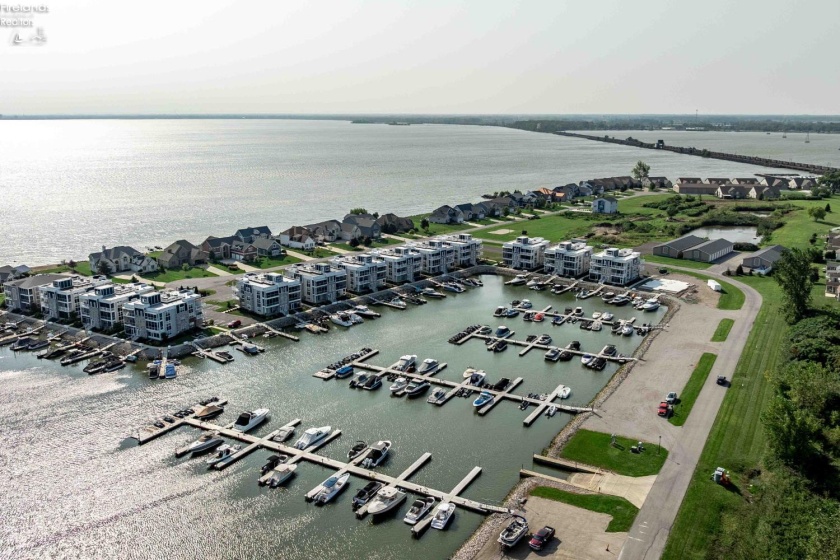 2782 Waterside Court, Marblehead, 43440, 3 Bedrooms Bedrooms, ,4 BathroomsBathrooms,Residential,For Sale,Waterside,20260936