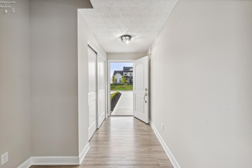 2782 Waterside Court, Marblehead, 43440, 3 Bedrooms Bedrooms, ,4 BathroomsBathrooms,Residential,For Sale,Waterside,20260936