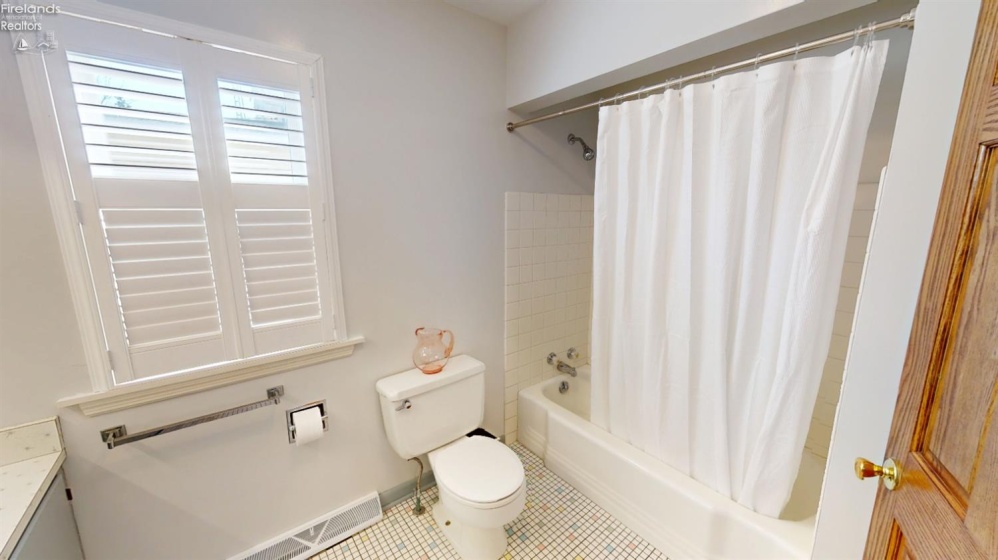 833 Franklin Avenue, Fremont, 43420, 3 Bedrooms Bedrooms, ,2 BathroomsBathrooms,Residential,For Sale,Franklin,20260760