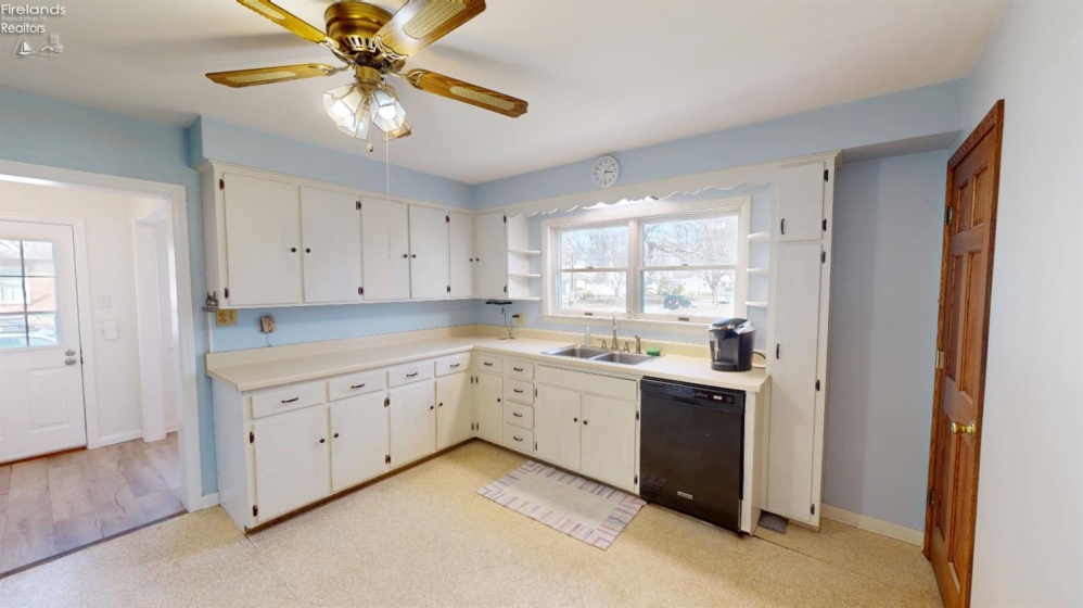 833 Franklin Avenue, Fremont, 43420, 3 Bedrooms Bedrooms, ,2 BathroomsBathrooms,Residential,For Sale,Franklin,20260760