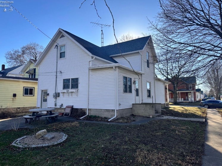 833 Franklin Avenue, Fremont, 43420, 3 Bedrooms Bedrooms, ,2 BathroomsBathrooms,Residential,For Sale,Franklin,20260760