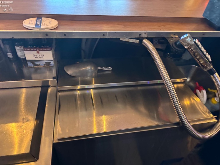 41573 Ridge Road, Elyria, 44035, ,Commercial,For Sale,Ridge,20260910