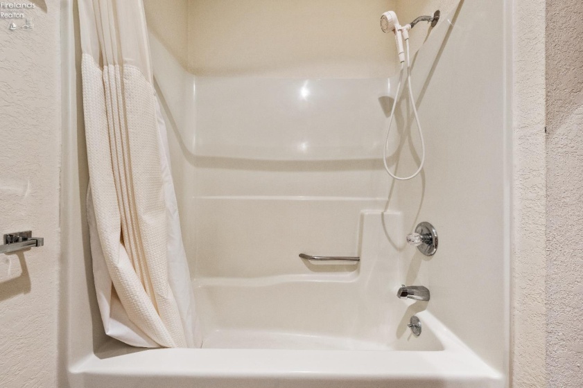 6256 Harris Harbor, Oak Harbor, 43449, 1 Bedroom Bedrooms, ,1 BathroomBathrooms,Residential,For Sale,Harris Harbor,20260941