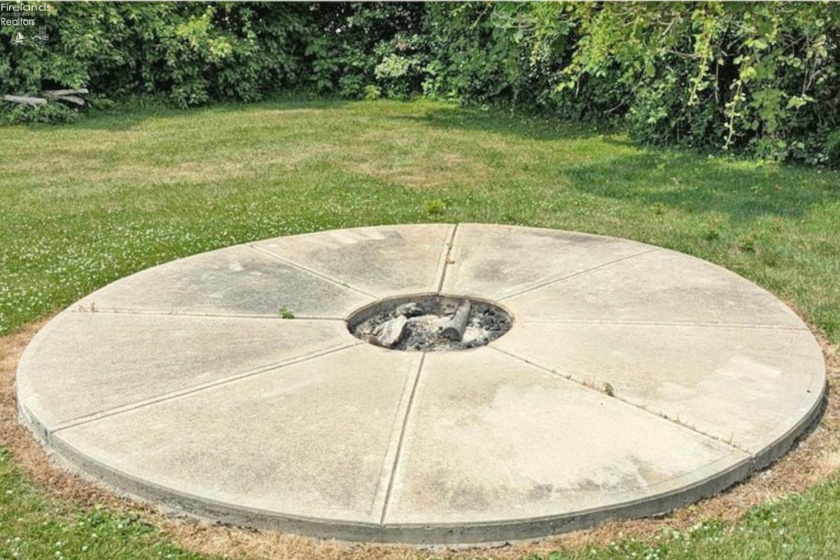 211 Orchard, Kelleys Island, 43438, 2 Bedrooms Bedrooms, ,1 BathroomBathrooms,Residential,For Sale,Orchard,20260947