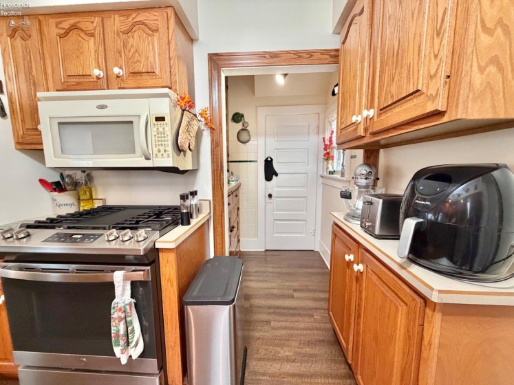 305 Louise Avenue, Bellevue, 44811, 3 Bedrooms Bedrooms, ,2 BathroomsBathrooms,Residential,For Sale,Louise,20260894