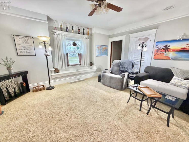 305 Louise Avenue, Bellevue, 44811, 3 Bedrooms Bedrooms, ,2 BathroomsBathrooms,Residential,For Sale,Louise,20260894