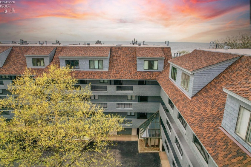 645 Mariner Village, Huron, 44839, 3 Bedrooms Bedrooms, ,3 BathroomsBathrooms,Residential,For Sale,Mariner Village,20260918