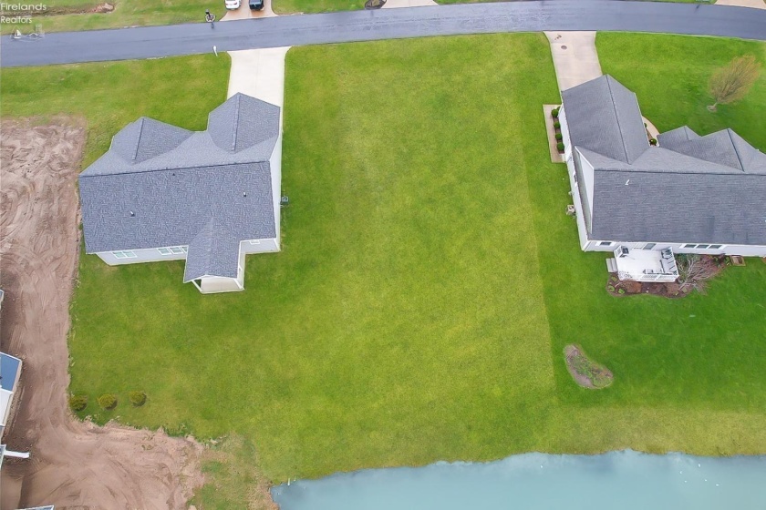 2710 Amherst, Port Clinton, 43452, ,Land,For Sale,Amherst,20260959