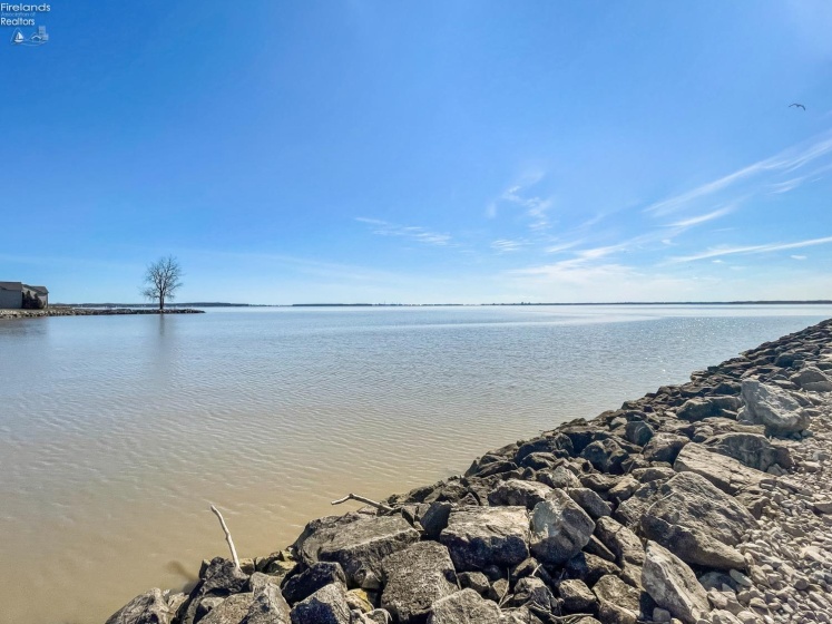 2710 Amherst, Port Clinton, 43452, ,Land,For Sale,Amherst,20260959