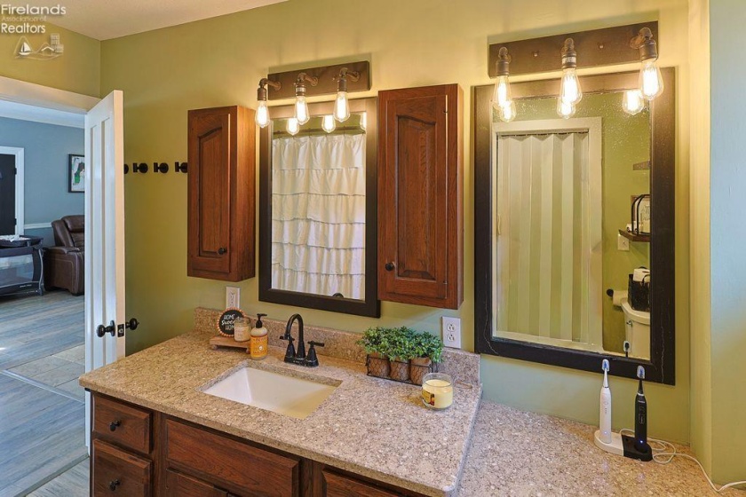 4010 Drake Road, Norwalk, 44857, 4 Bedrooms Bedrooms, ,2 BathroomsBathrooms,Residential,For Sale,Drake,20260950