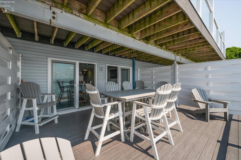 1254 Tri-motor, Put-In-Bay, 43456, 4 Bedrooms Bedrooms, ,2 BathroomsBathrooms,Residential,For Sale,Tri-motor,20260961