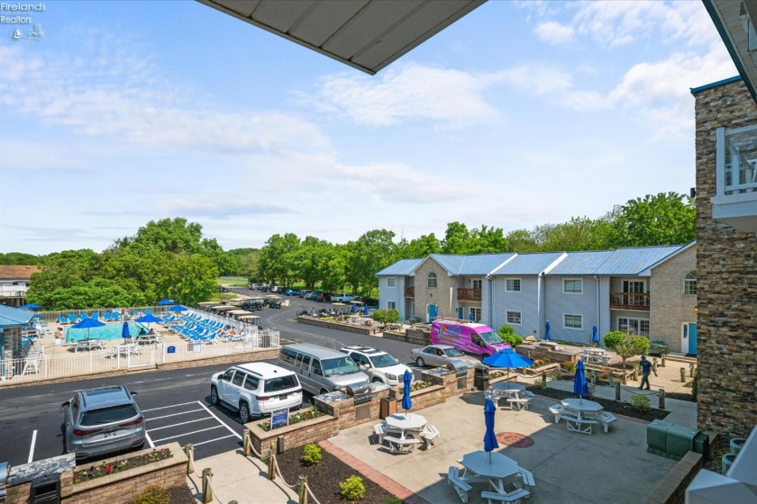 1254 Tri-motor, Put-In-Bay, 43456, 4 Bedrooms Bedrooms, ,2 BathroomsBathrooms,Residential,For Sale,Tri-motor,20260961