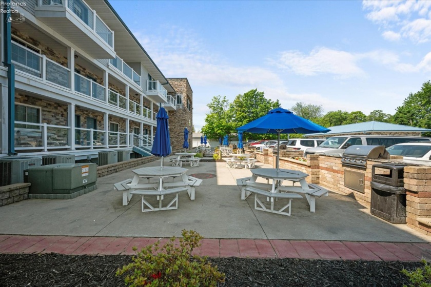 1254 Tri-motor, Put-In-Bay, 43456, 4 Bedrooms Bedrooms, ,2 BathroomsBathrooms,Residential,For Sale,Tri-motor,20260961