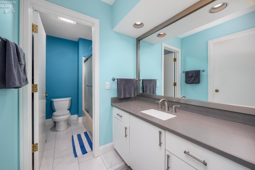 4370 Marin Woods Drive, Port Clinton, 43452, 2 Bedrooms Bedrooms, ,3 BathroomsBathrooms,Residential,For Sale,Marin Woods,20260965