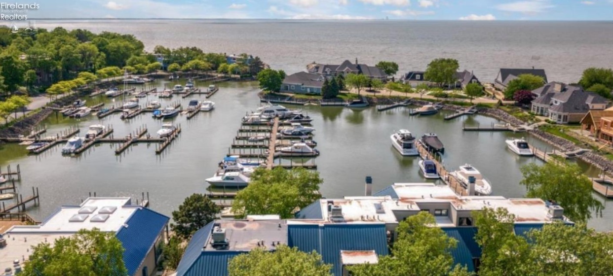 4370 Marin Woods Drive, Port Clinton, 43452, 2 Bedrooms Bedrooms, ,3 BathroomsBathrooms,Residential,For Sale,Marin Woods,20260965