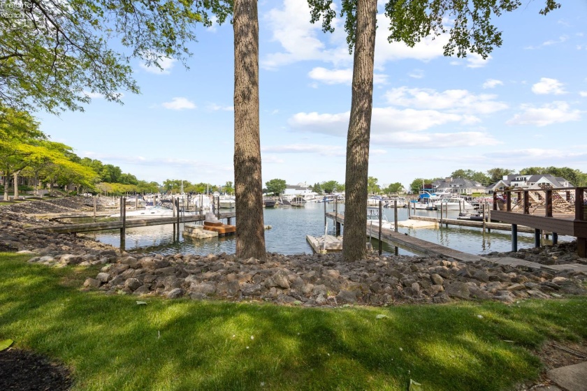 4370 Marin Woods Drive, Port Clinton, 43452, 2 Bedrooms Bedrooms, ,3 BathroomsBathrooms,Residential,For Sale,Marin Woods,20260965