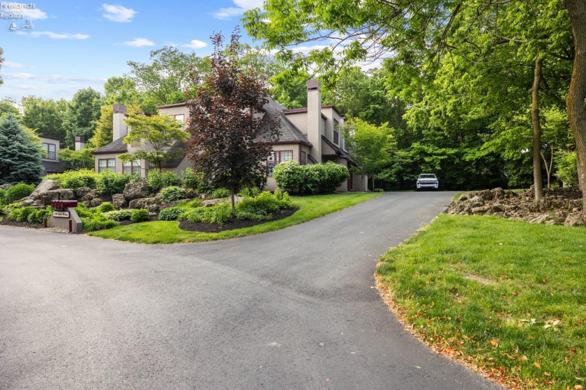 4370 Marin Woods Drive, Port Clinton, 43452, 2 Bedrooms Bedrooms, ,3 BathroomsBathrooms,Residential,For Sale,Marin Woods,20260965