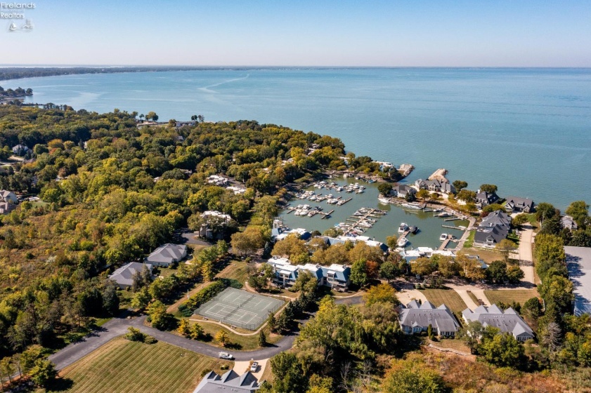 4370 Marin Woods Drive, Port Clinton, 43452, 2 Bedrooms Bedrooms, ,3 BathroomsBathrooms,Residential,For Sale,Marin Woods,20260965