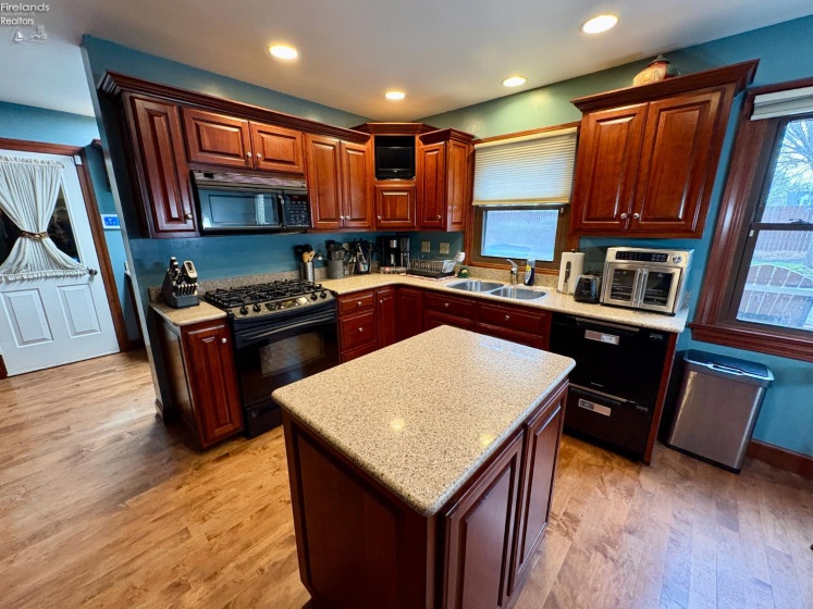 2533 Foxfire Lane, Findlay, 45840, 4 Bedrooms Bedrooms, ,3 BathroomsBathrooms,Residential,For Sale,Foxfire,20260964