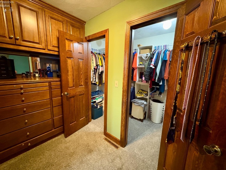 2533 Foxfire Lane, Findlay, 45840, 4 Bedrooms Bedrooms, ,3 BathroomsBathrooms,Residential,For Sale,Foxfire,20260964