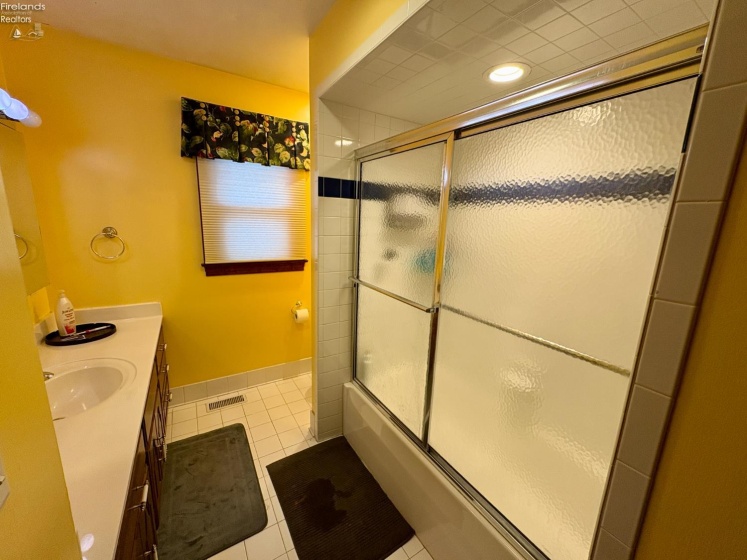 2533 Foxfire Lane, Findlay, 45840, 4 Bedrooms Bedrooms, ,3 BathroomsBathrooms,Residential,For Sale,Foxfire,20260964