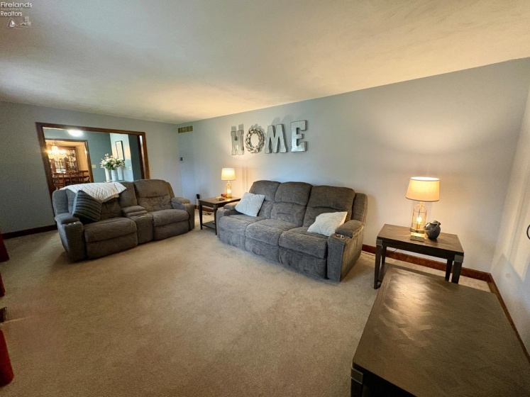 2533 Foxfire Lane, Findlay, 45840, 4 Bedrooms Bedrooms, ,3 BathroomsBathrooms,Residential,For Sale,Foxfire,20260964