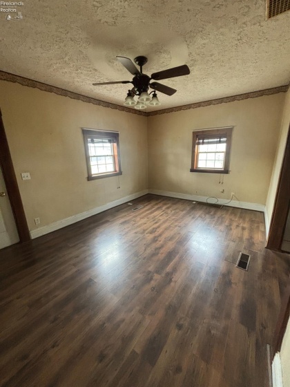 54 Raymond Avenue, Shelby, 44875, ,Multiple Units,For Sale,Raymond,20260968